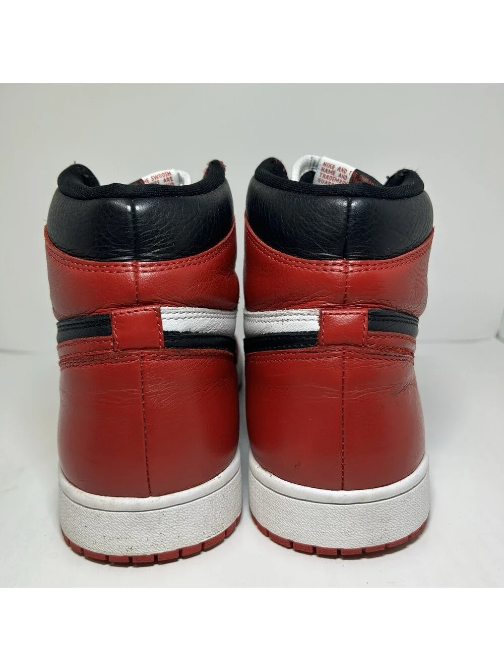 Air Jordan 1 Retro High Homage To Home 2018 - Size 10.5 - (861428-061)